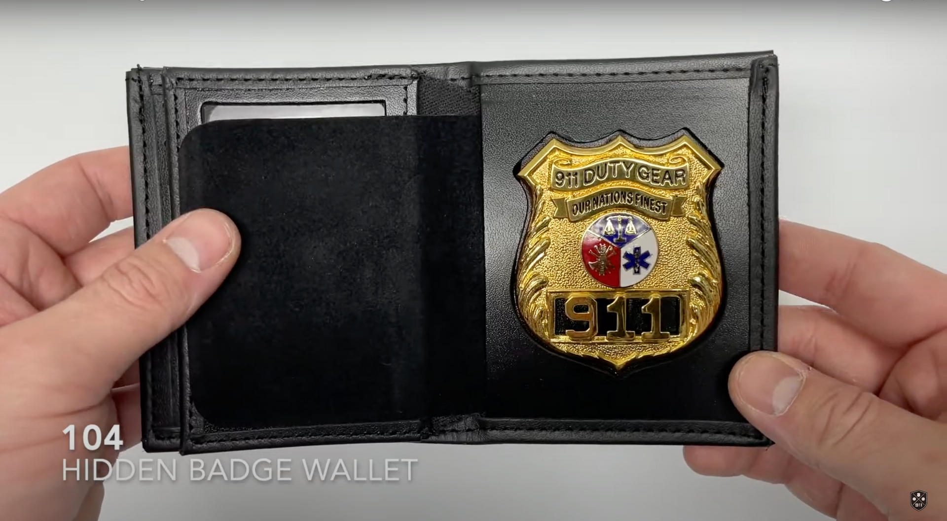 Load video: 104 Leather Badge Wallet by Perfect fit Product Video Best Badge Wallet Canada