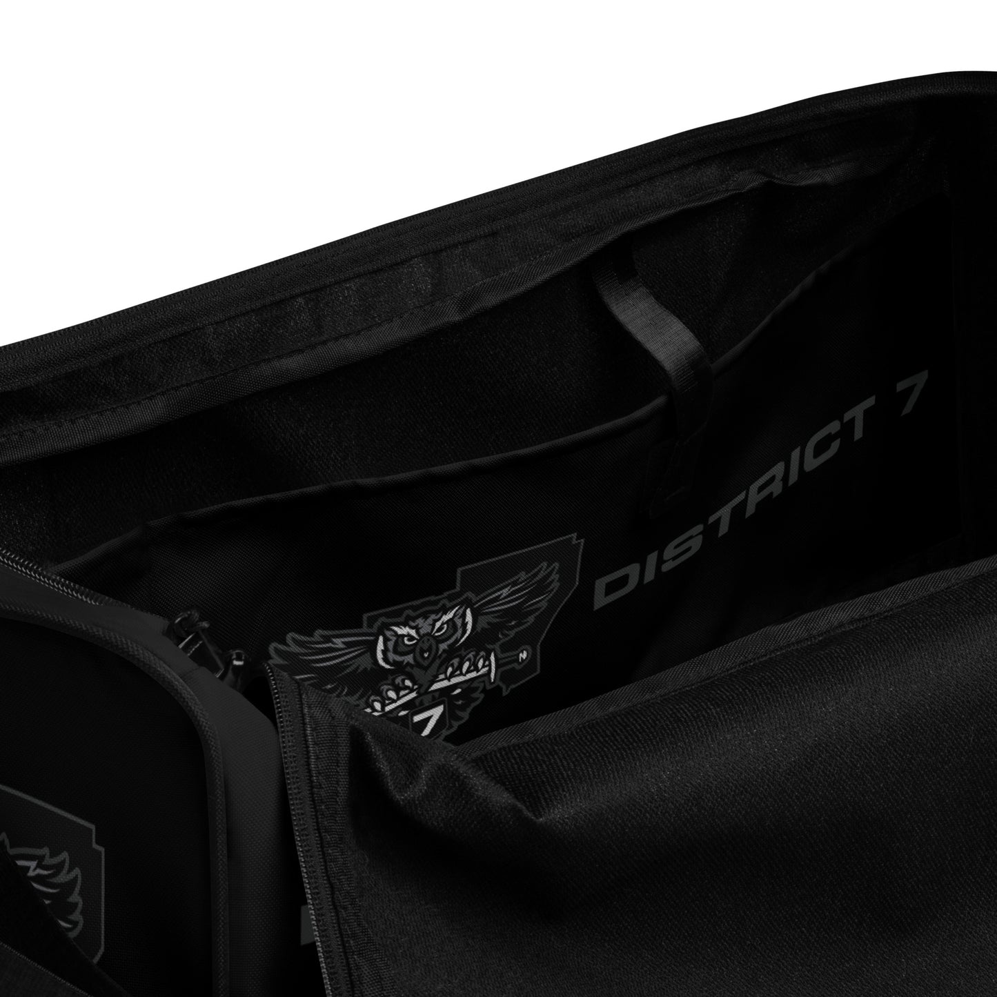 District 7 Duffle bag