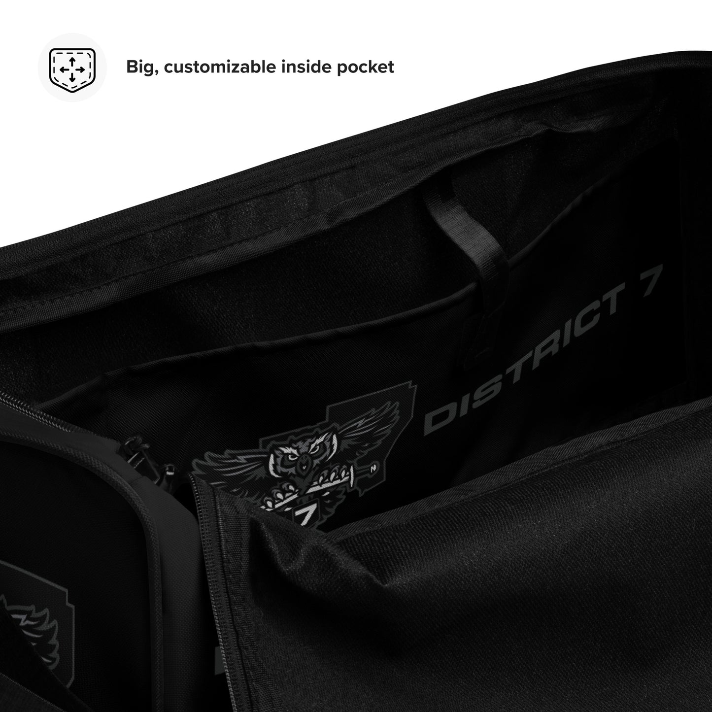 District 7 Duffle bag